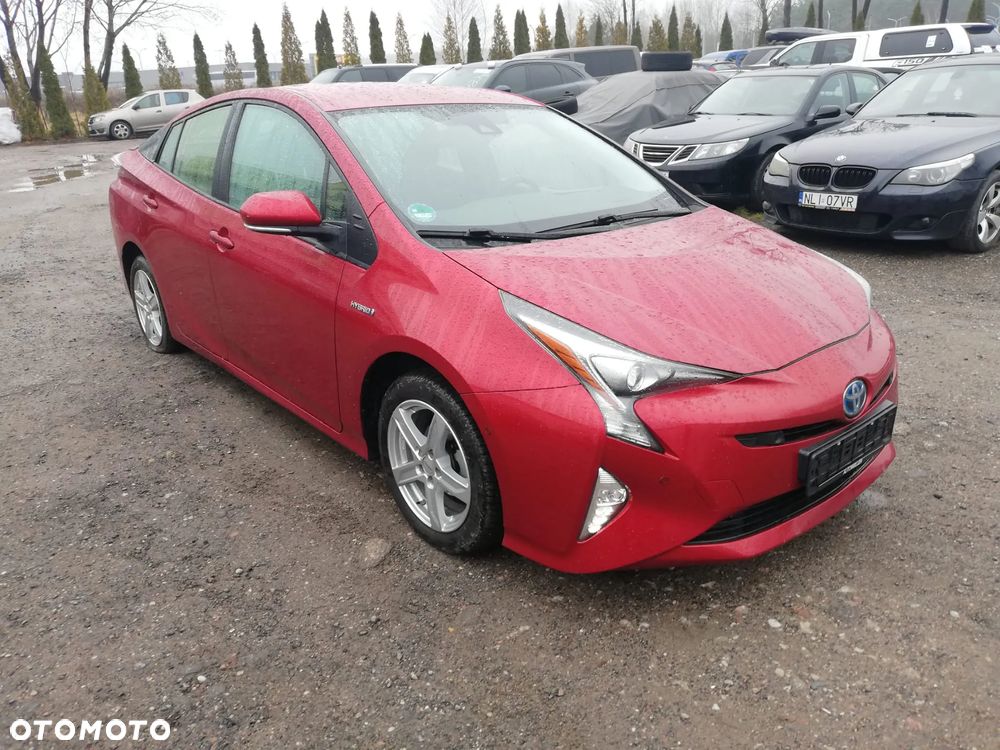 Toyota Prius Hybrid Executive - 3