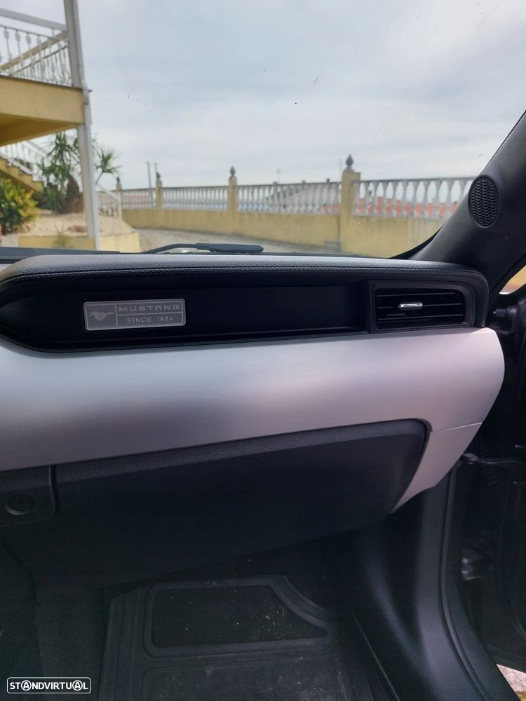 Ford Mustang 2.3 Eco Boost - 8