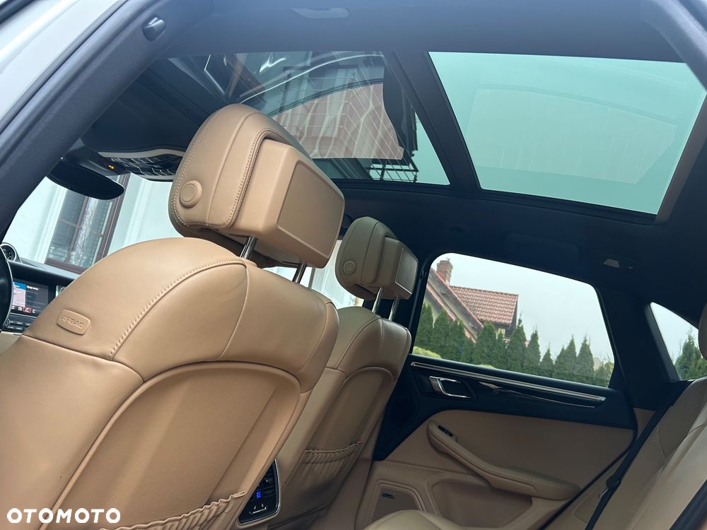 Porsche Macan S - 12