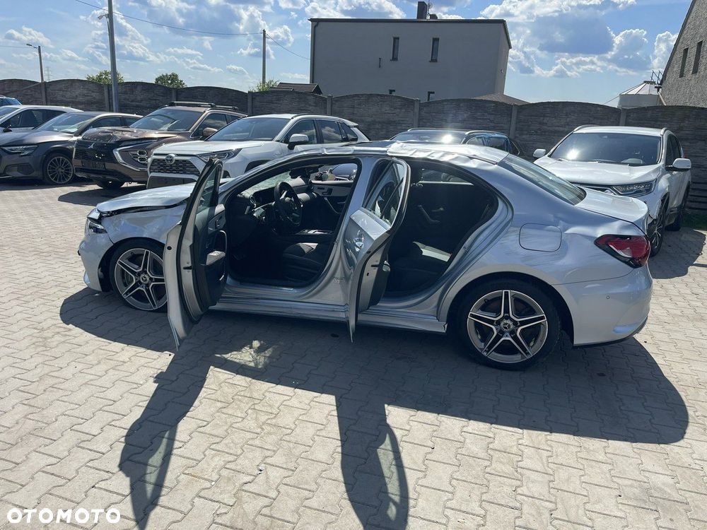 Mercedes-Benz Klasa A 250 4Matic 7G-DCT AMG Line - 3