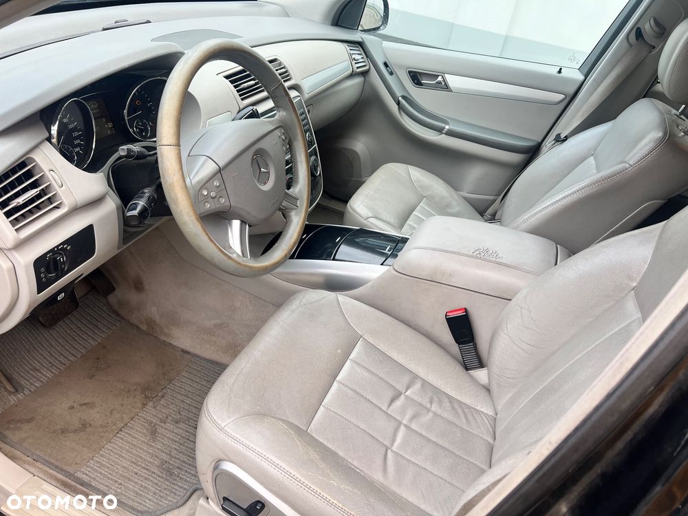 Mercedes-Benz Klasa R 320 CDI 4-Matic - 23