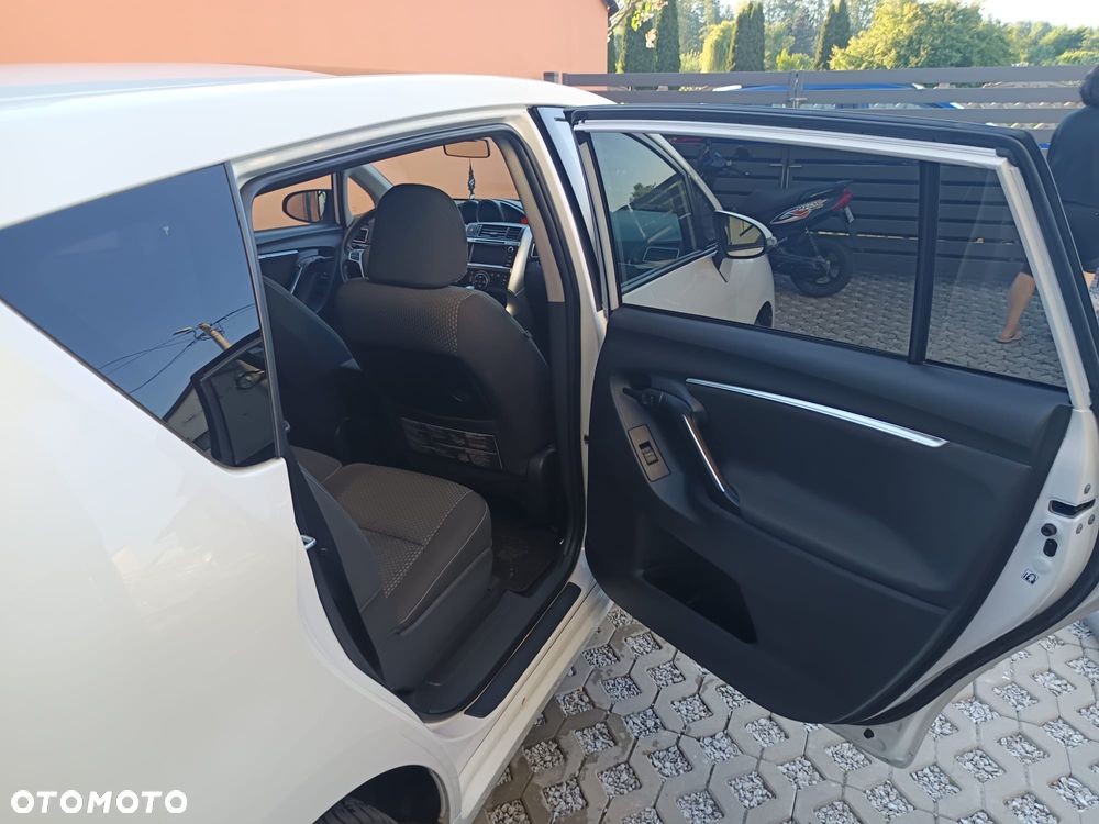 Toyota Verso 1.8 Prestige MS - 10