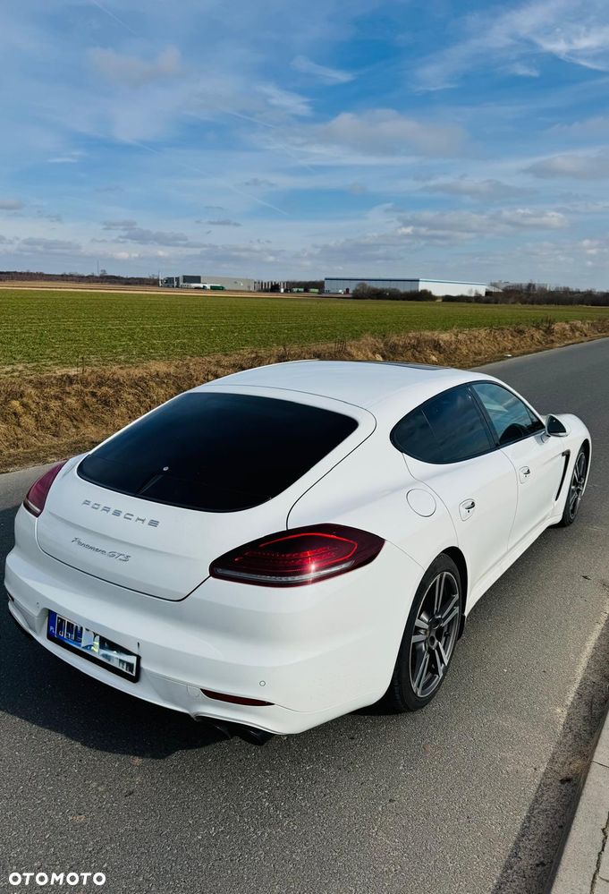 Porsche Panamera - 8