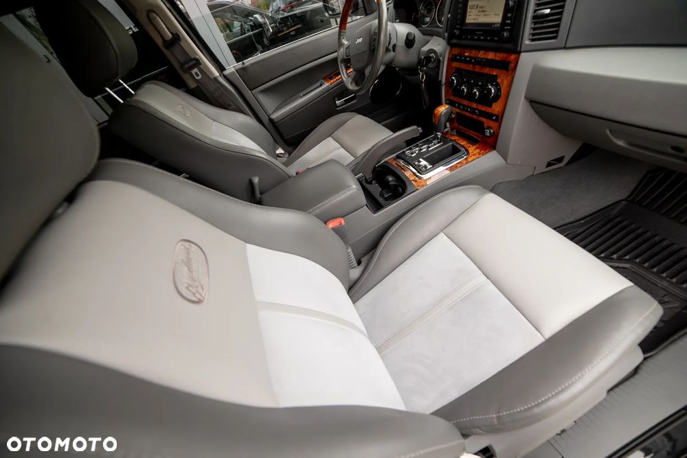 Jeep Grand Cherokee 5.7 V8 HEMI Automatik Overland - 29