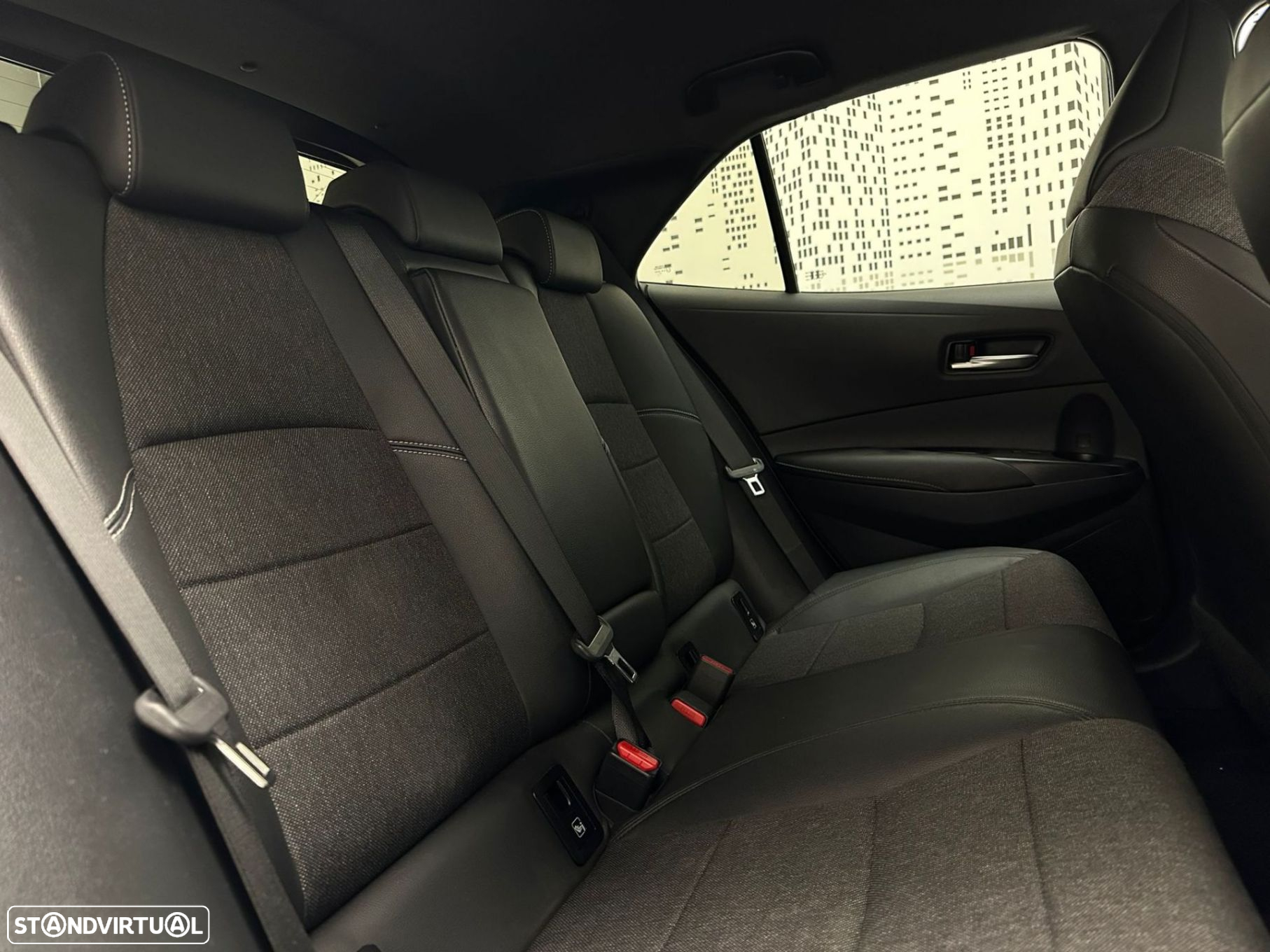 Toyota Corolla 1.8 Hybrid Comfort+P.Sport - 7