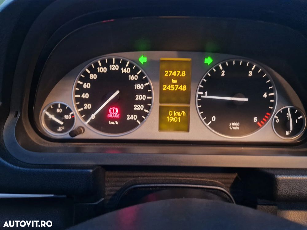 Mercedes-Benz B 180 CDI DPF SPORT EDITION - 10