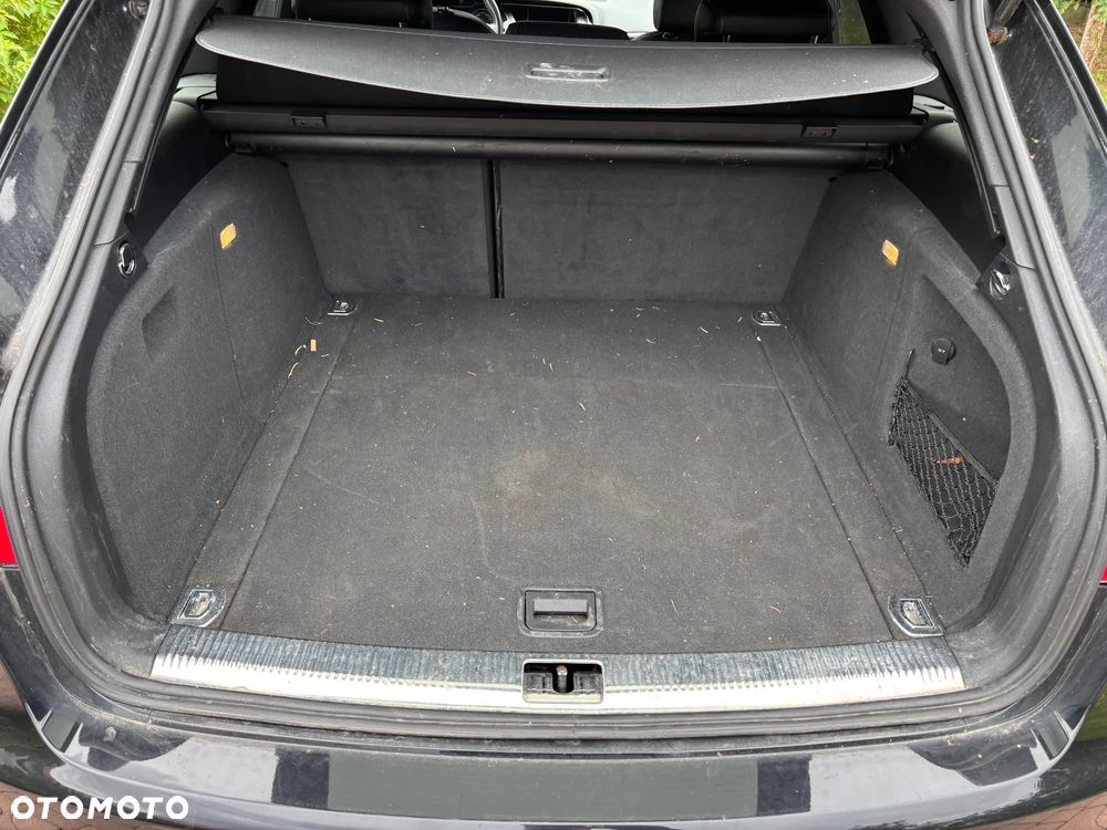 Audi A4 Avant 2.0 TDI DPF clean diesel quattro S tronic S line Sportpaket - 27