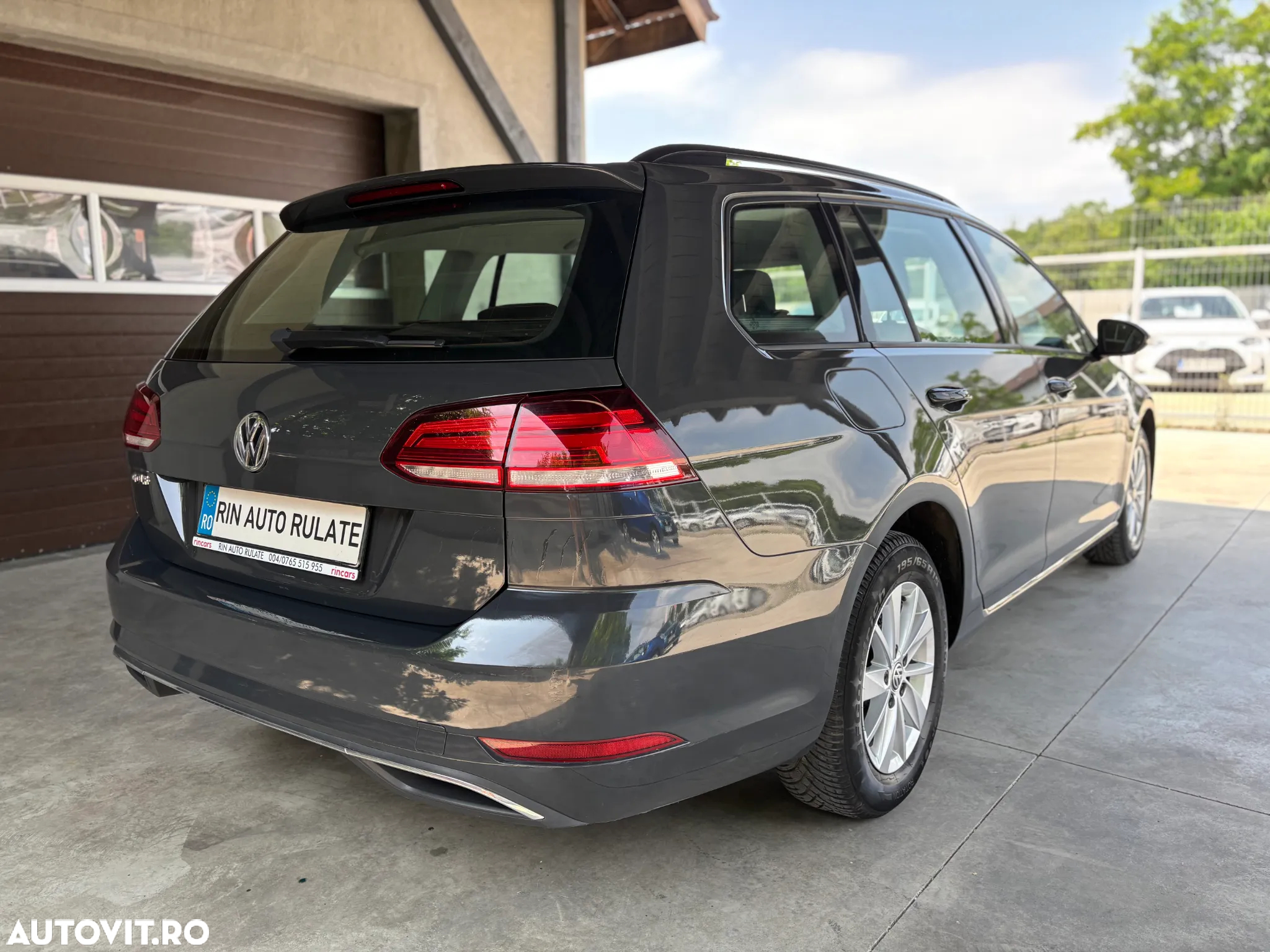 Volkswagen Golf 1.6 TDI Trendline - 10