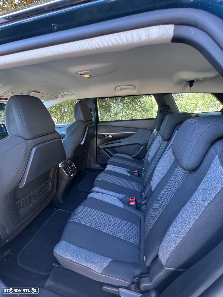 Peugeot 5008 1.2 PureTech Allure EAT8 - 9