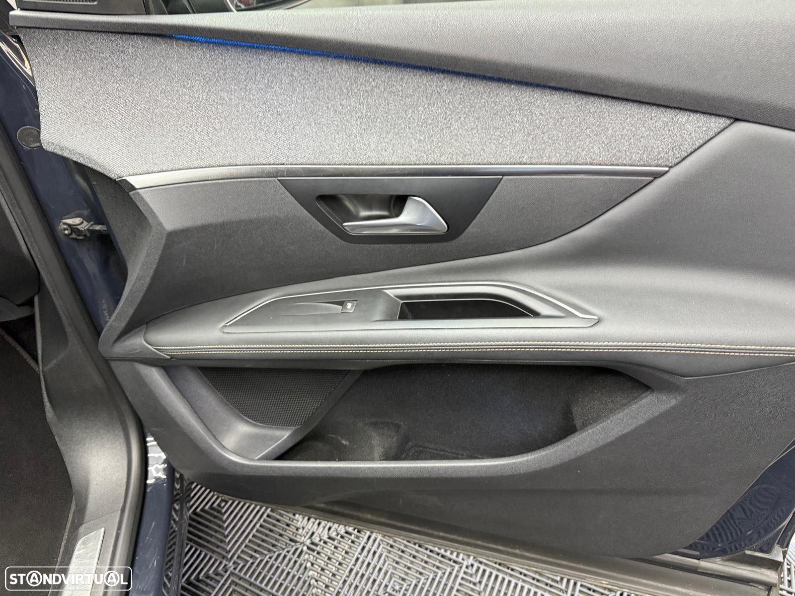 Peugeot 3008 1.5 BlueHDi GT Line EAT8 - 45