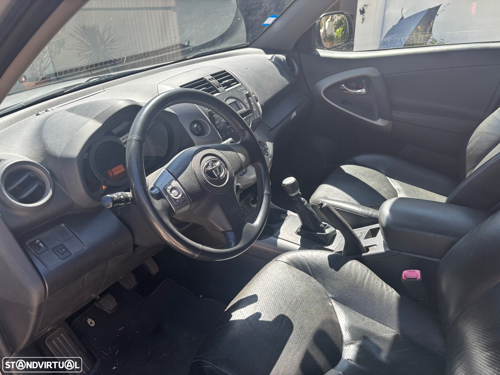 Toyota RAV4 2.2 D-4D X - 5