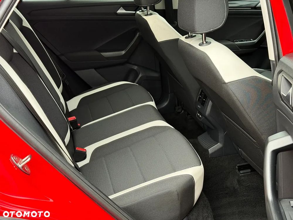 Volkswagen T-Roc 2.0 TDI SCR DSG Sport - 32