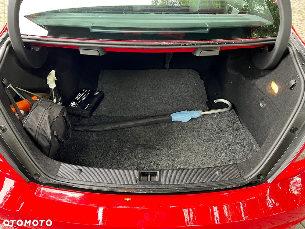 Mercedes-Benz Klasa C 250 CGI BlueEff Avantgarde - 7