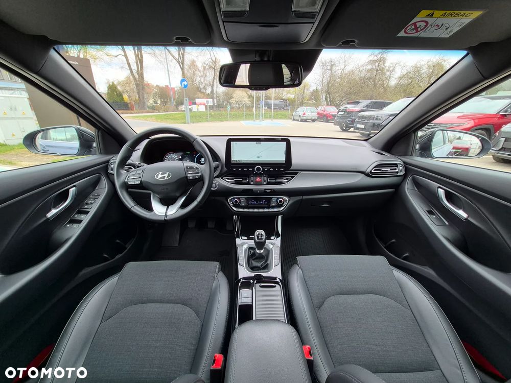 Hyundai i30 1.5 T-GDI 48V Smart - 9