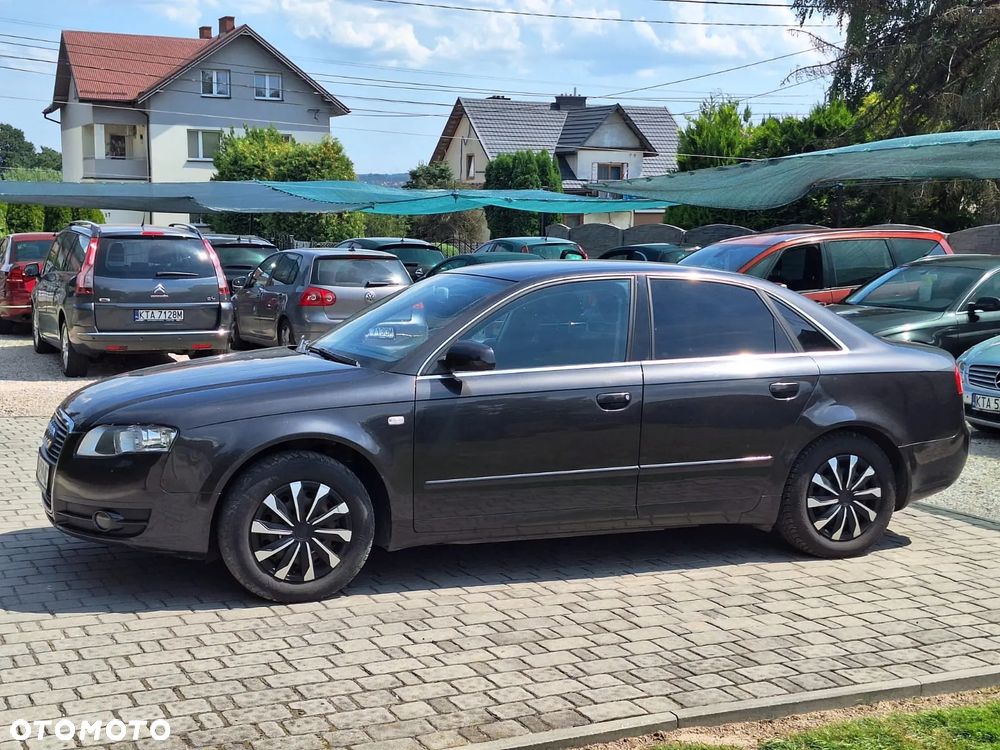 Audi A4 Limousine - 2