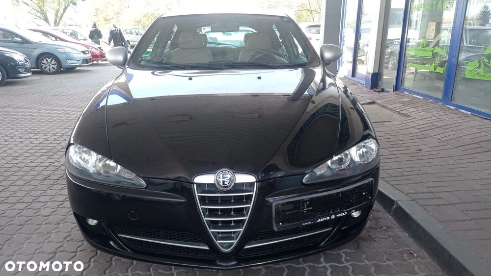 Alfa Romeo 147 - 32