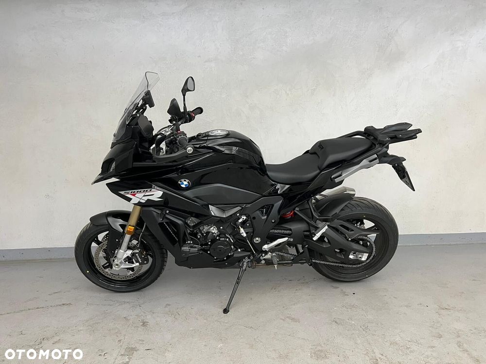BMW S - 6