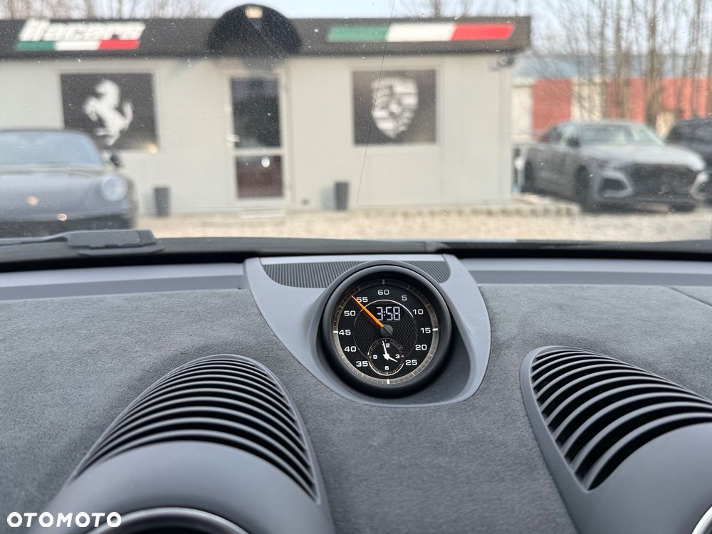 Porsche 718 Boxster Spyder RS - 26
