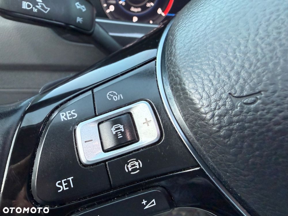 Volkswagen Tiguan 2.0 TDI SCR 4MOTION (BlueMotion Techn.) DSG Highline - 36