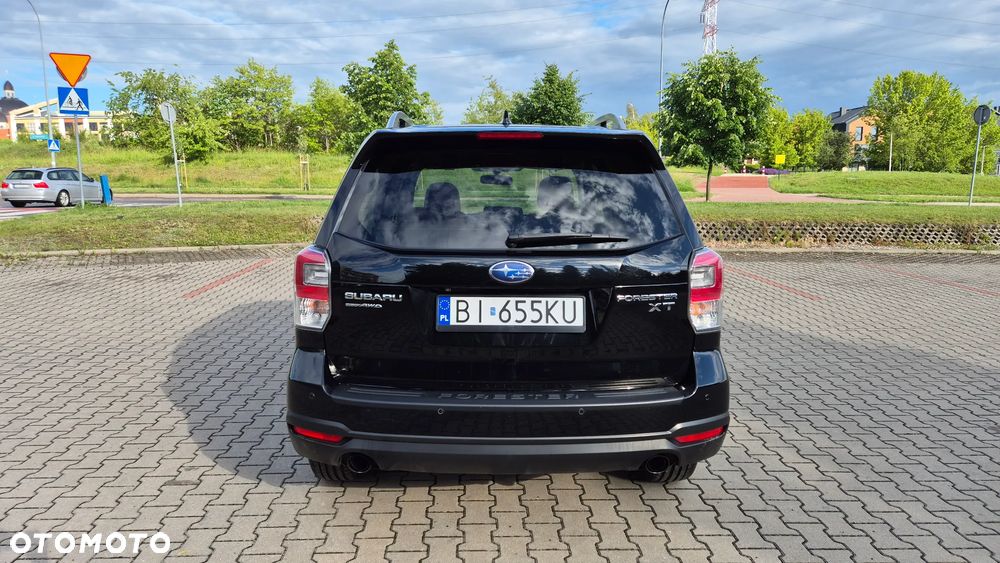 Subaru Forester 2.0 XT Platinum Lineartronic - 9