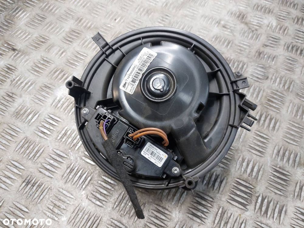 DMUCHAWA WENTYLATOR NAWIEWU + REZYSTOR OCTAVIA III 5Q1819021F 5Q0907521C - 1