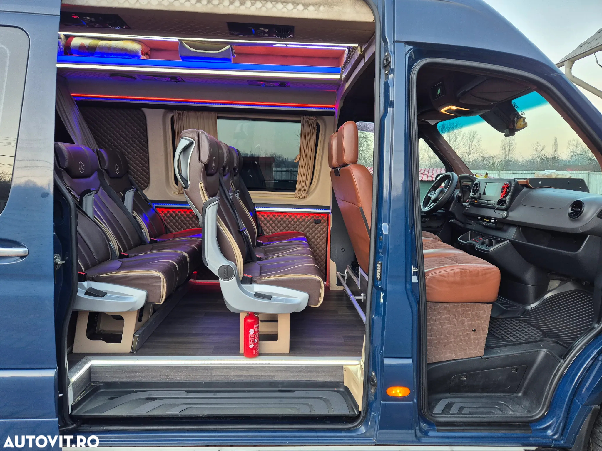 Mercedes-Benz Sprinter 319 - 5