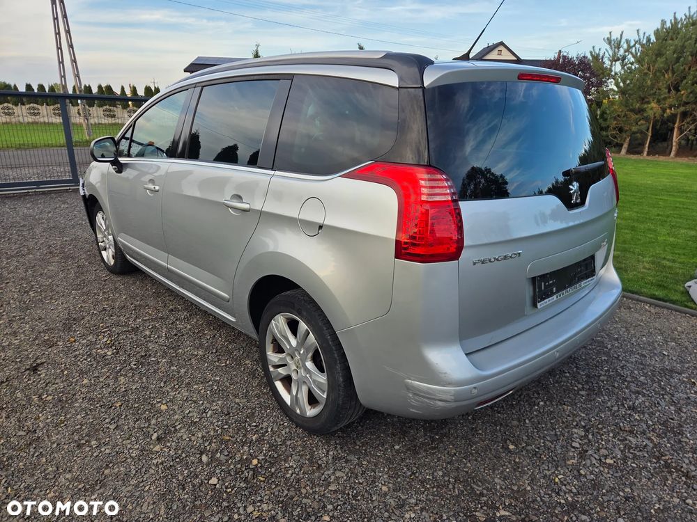 Peugeot 5008 2012 photo 4