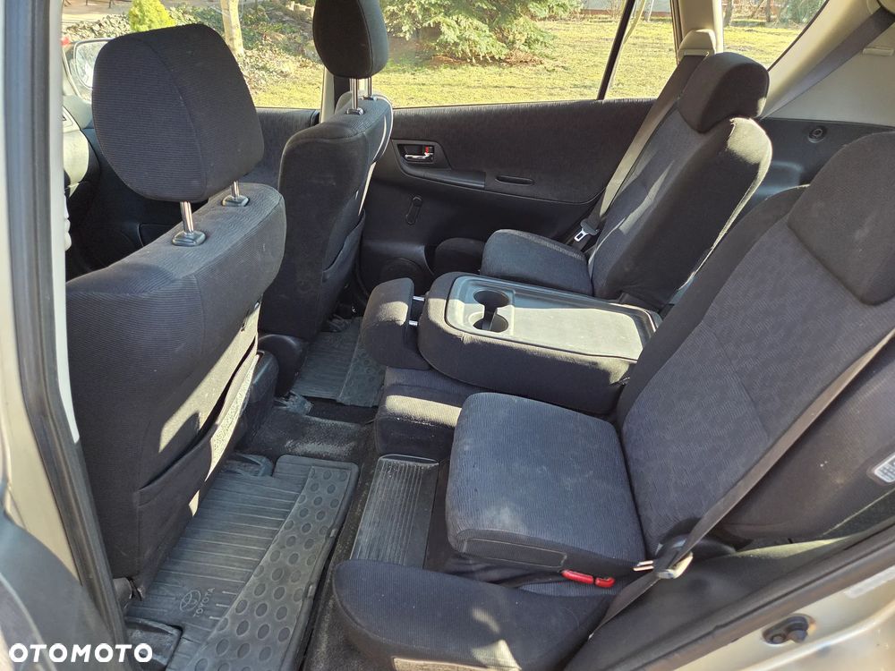 Toyota Corolla Verso 1.6 Terra - 8