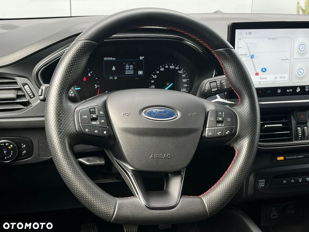 Ford Focus 1.5 EcoBlue Start-Stopp-System ST-LINE - 20