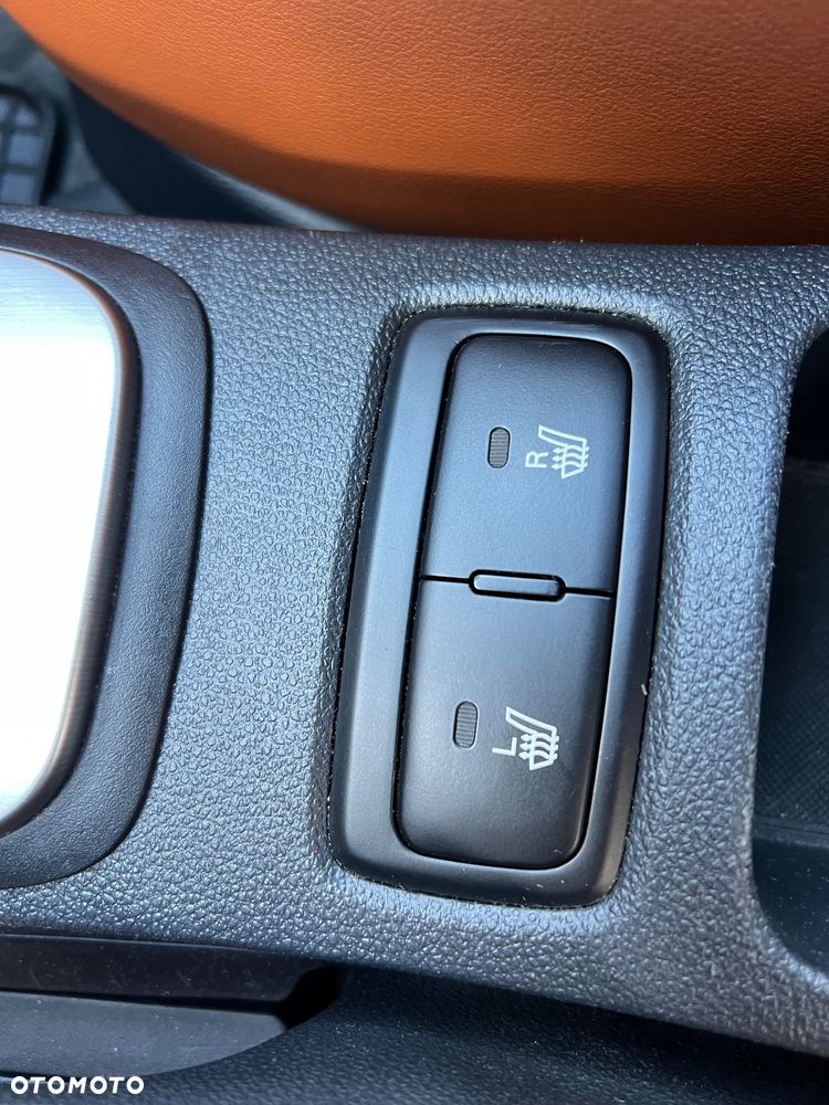 Kia Sportage 2.0 CRDi Freedom + - 21