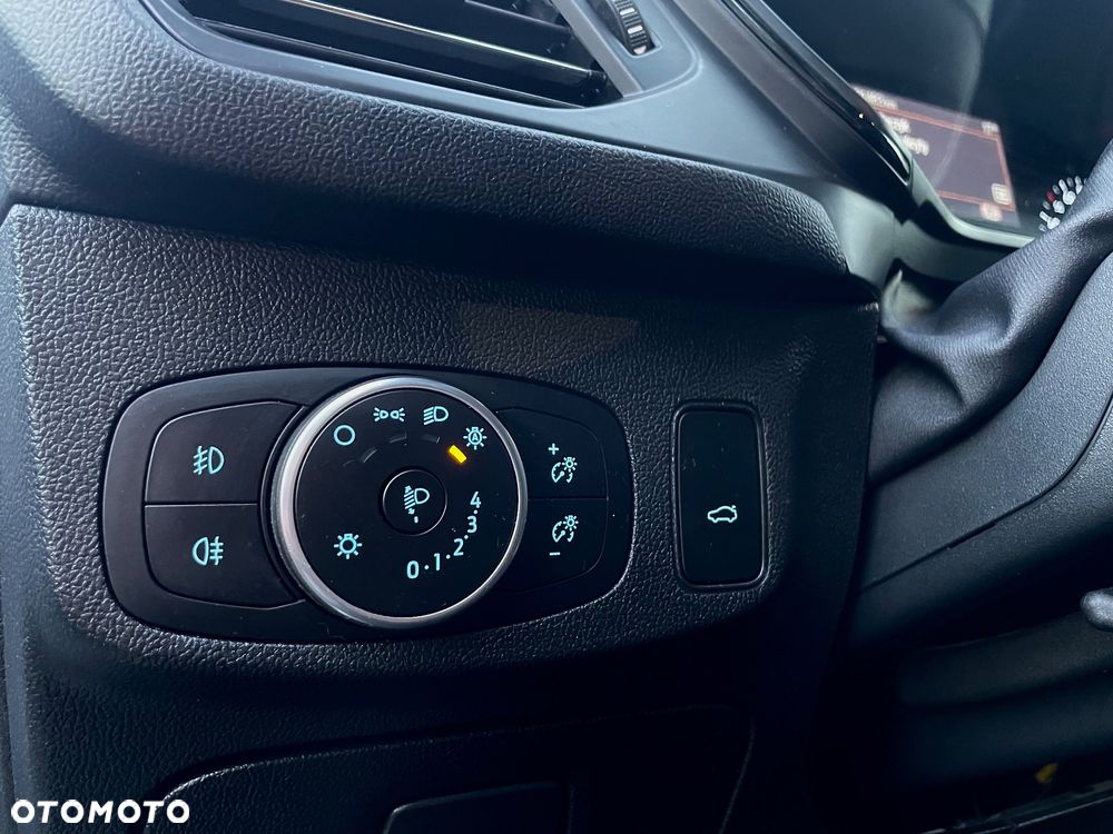Ford Focus 2.0 EcoBlue ST-Line - 32