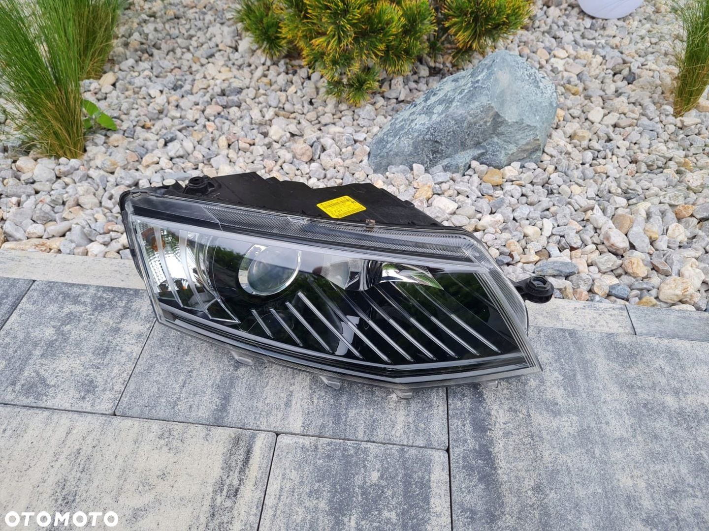 SKODA OCTAVIA III 3 5E1 Lampa prawa przód Bi Xenon Dynamic Led 5E1941016B - 2