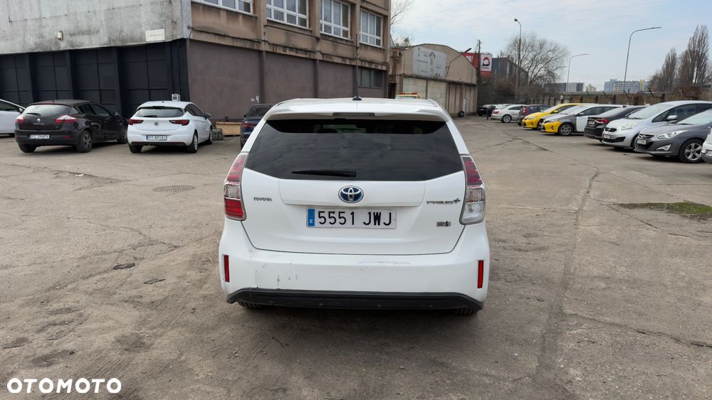 Toyota Prius+ (Hybrid) - 6