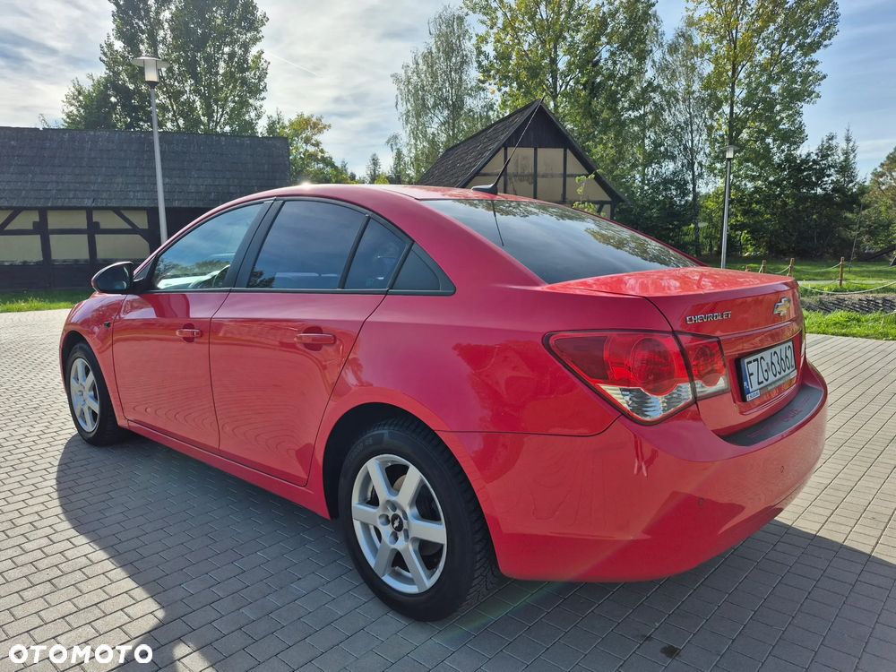 Chevrolet Cruze 2009 photo 3