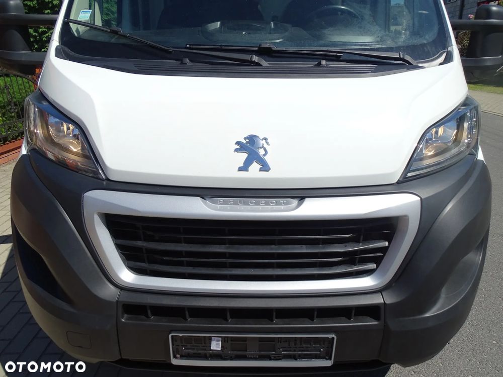 Peugeot BOXER-150 KM , KLIMATYZACJA -KONTENER ,WINDA- KLAPA  - DHOLLANDIA + DOKUMENTY , KOŁA 16 CALI.  ZAREJESTROWANY NA MNIE. - 26