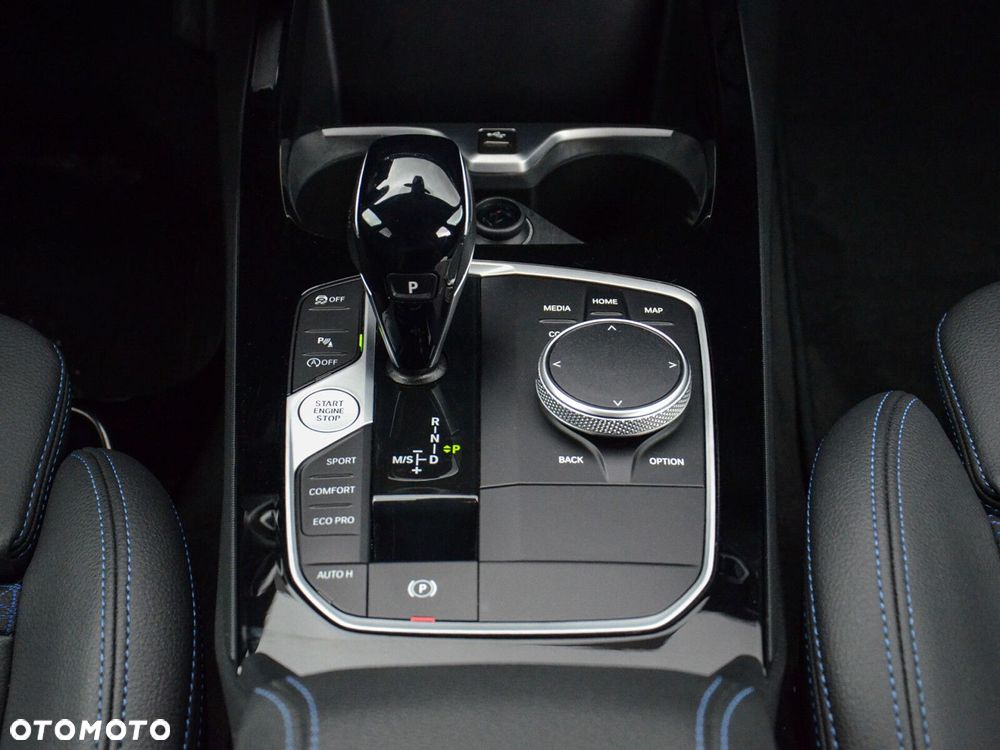 BMW Seria 2 218i M Sport - 36