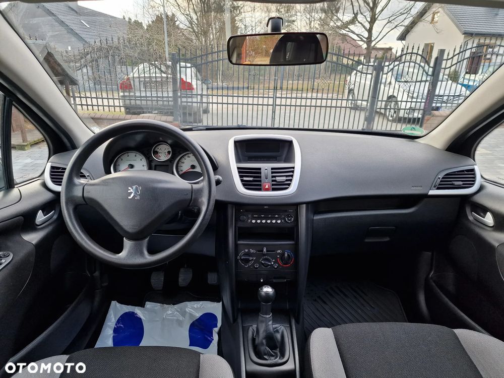 Peugeot 207 95 VTi Filou - 18