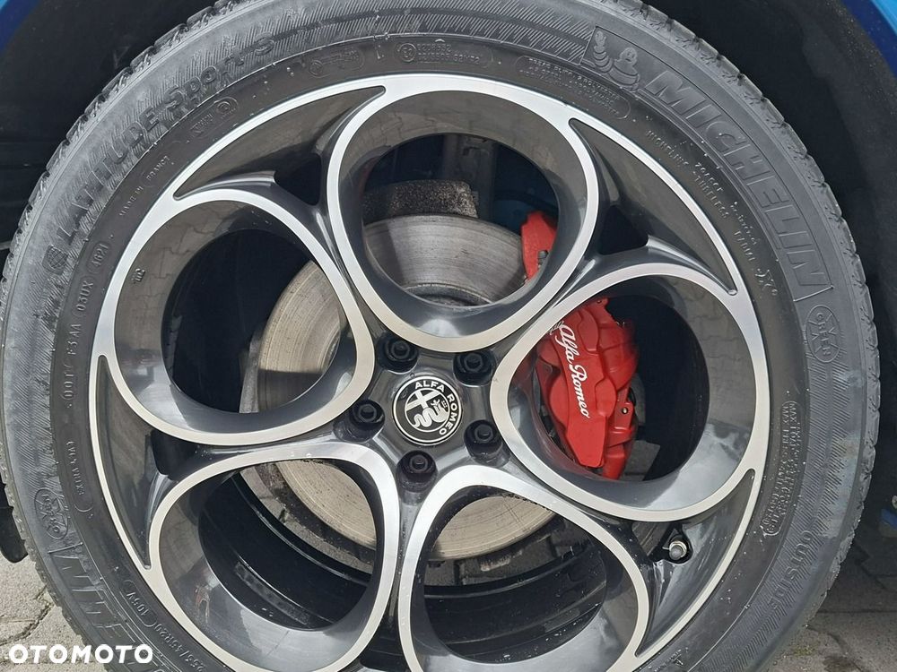 Alfa Romeo Stelvio 2022 photo 4
