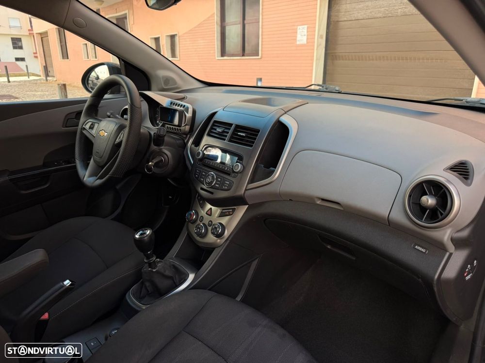 Chevrolet Aveo 1.3 VCDi LTZ - 10