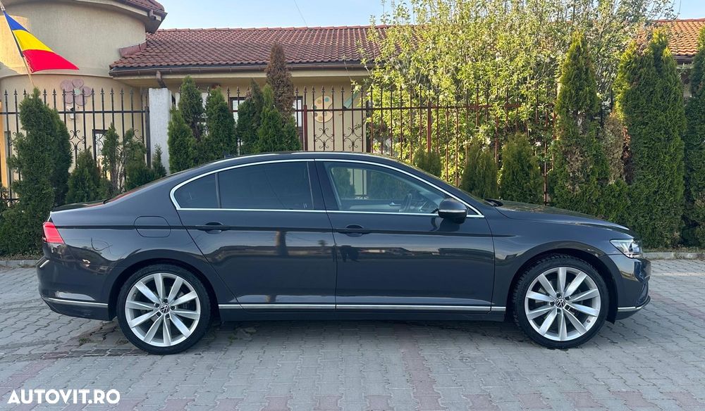 Volkswagen Passat 2.0 TDI DSG Highline - 17