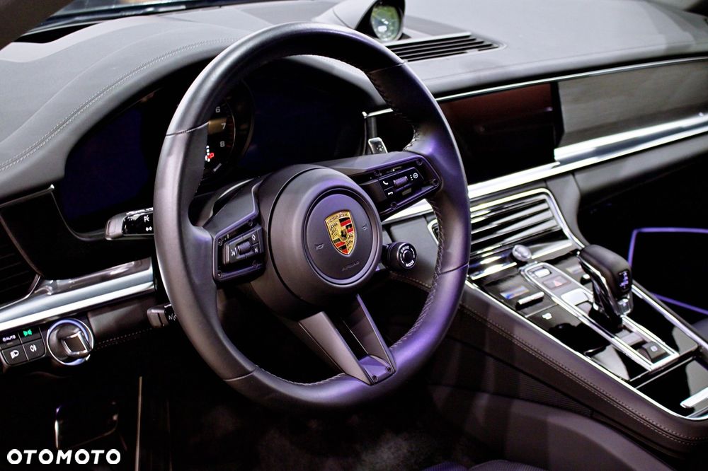 Porsche Panamera 4 E-Hybrid Platinum Edition - 8