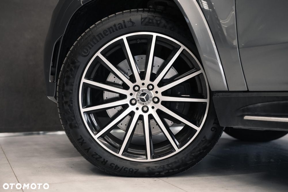 Mercedes-Benz GLS - 37