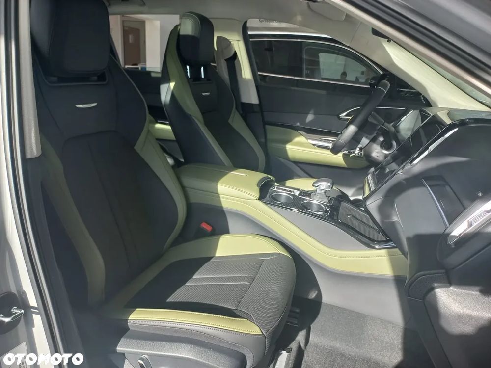 Hongqi HS3 1.5T FWD - 17