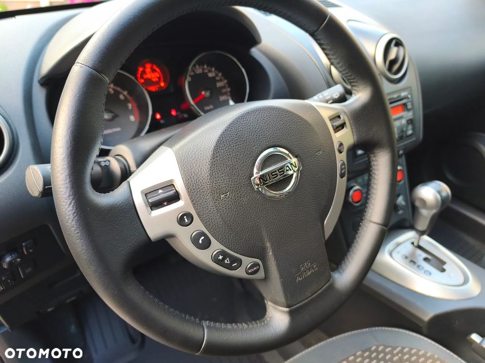 Nissan Qashqai 2.0 Tekna CVT - 22
