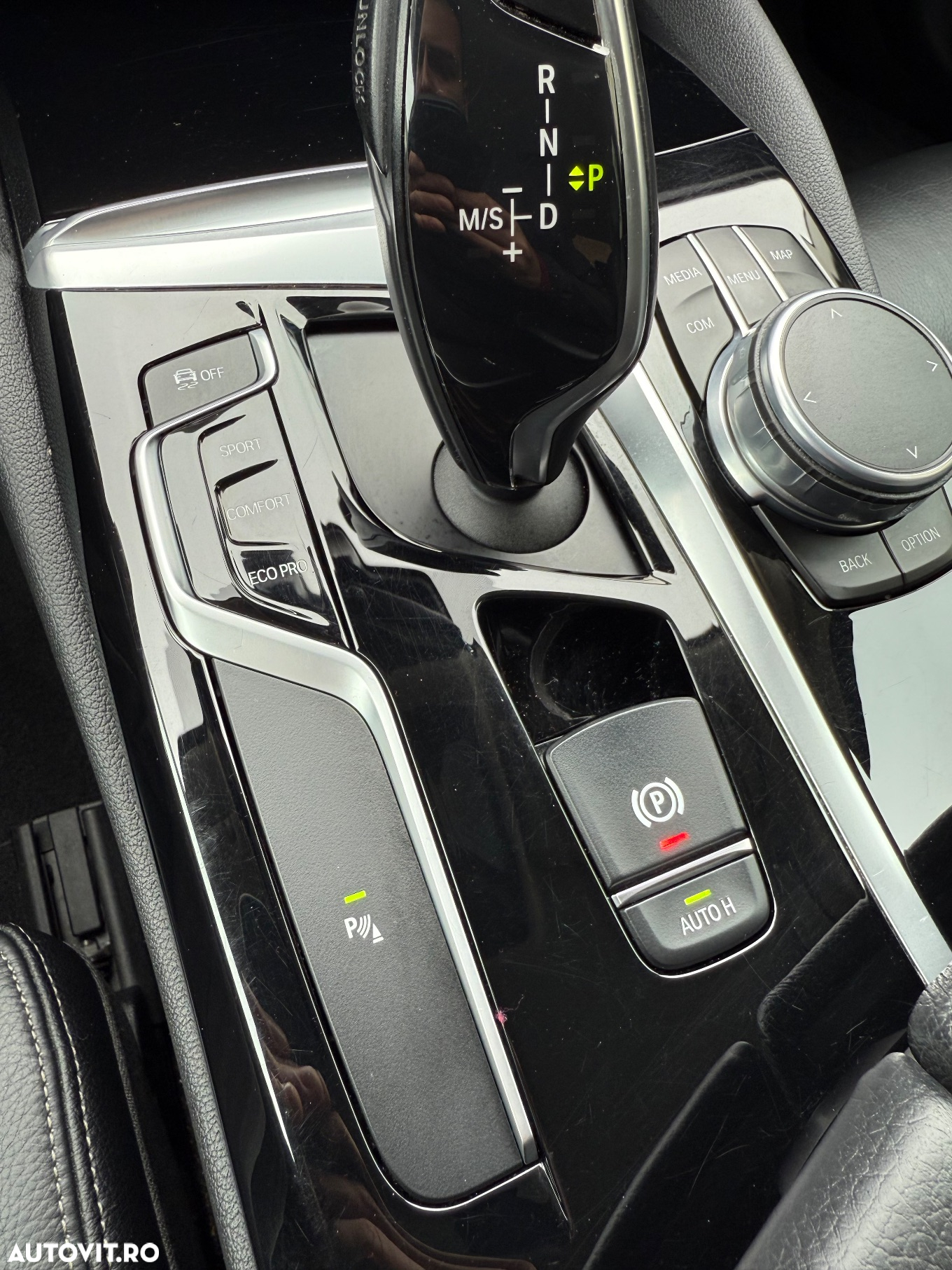 BMW Seria 5 520d AT - 24