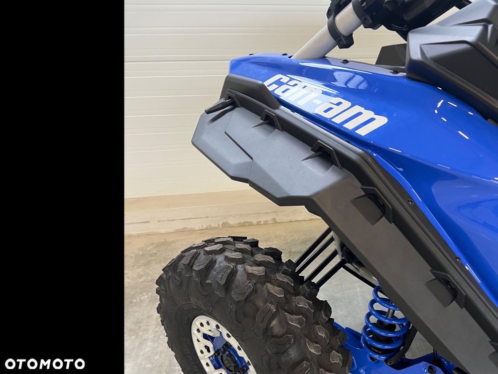 Can-Am Maverick - 7