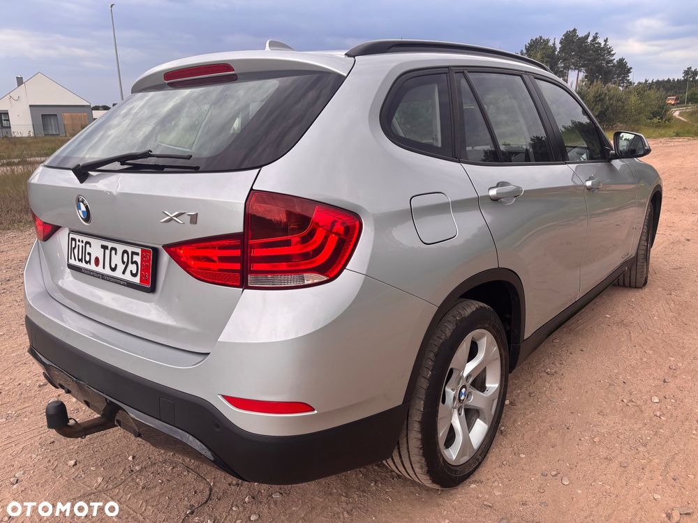 BMW X1 xDrive18d Sport Line - 4