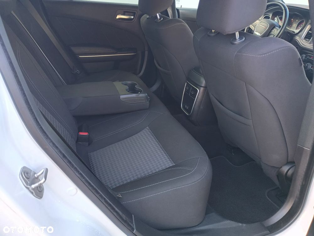 Dodge Charger 3.6 GT - 5