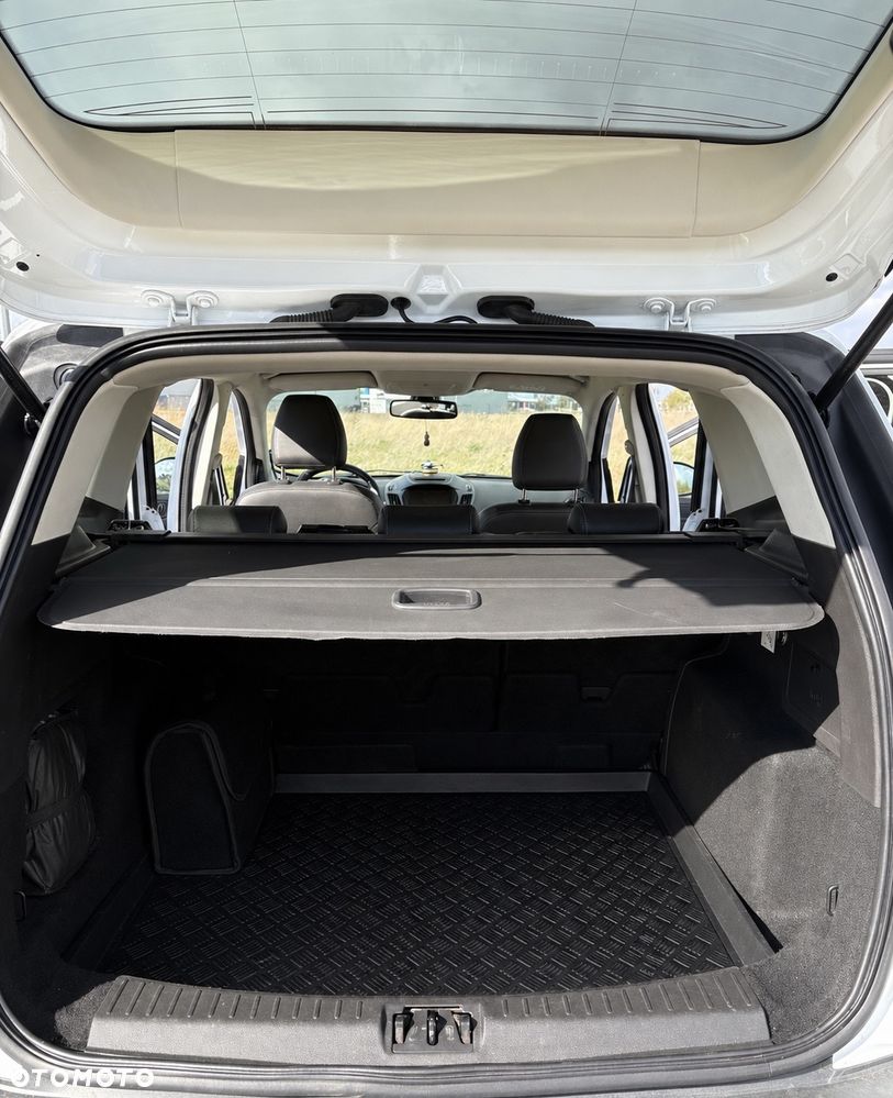 Ford Kuga 2.0 TDCi FWD Edition - 14
