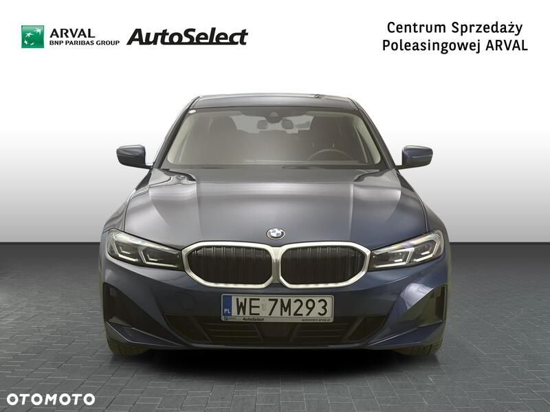 BMW Seria 3 320i sport - 9